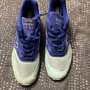 Brand New Sz 10 New Balance 997 ‘home plate’ -No Box.  Rare pair.